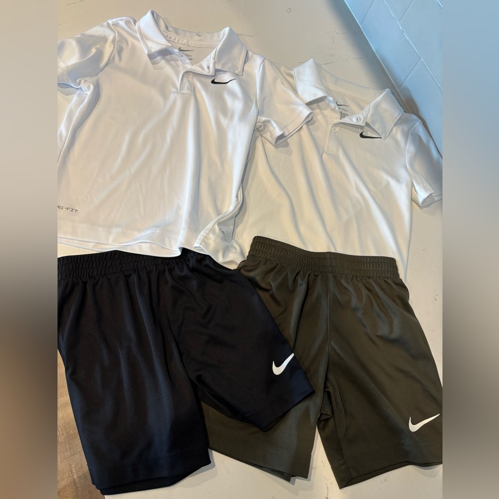 2  matching sets - Toddler Nike Dri Fit Polo & Shorts - 4 pieces total Sz 4T